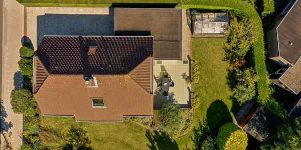 Comprar / Vender Solares, Terrenos y Parcelas Urbanizables en A Coruña · con servicios suministro (agua / luz)