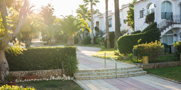 Compraventa de Inmuebles en Huesca · Villas